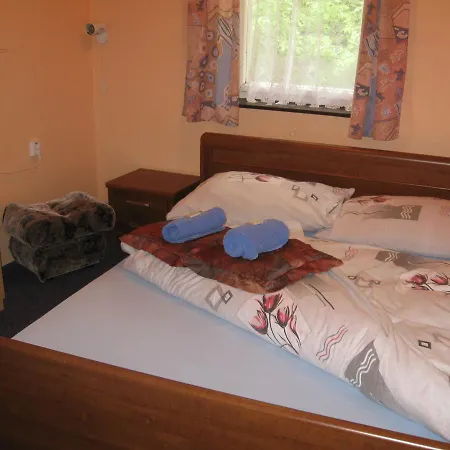 Lukas Guest house *